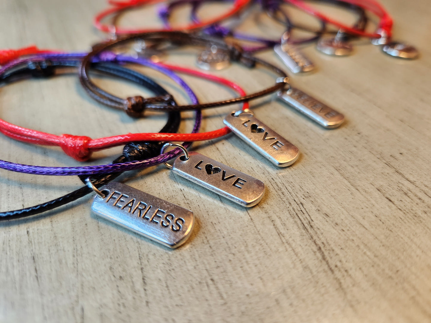 Empowerment bracelets (x5)